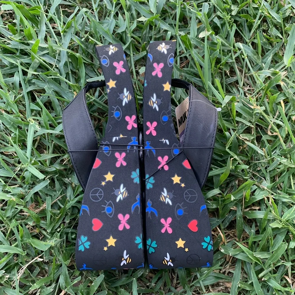 Muk Luks Printed Flip Flop Wedge size 10 - Picture 2 of 9
